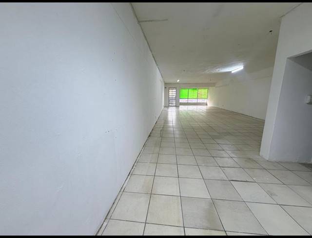 BUSINESS PROPERTY TO RENT IN LAUDIUM